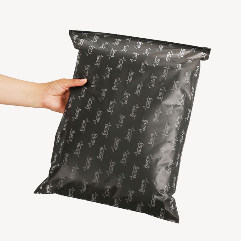 Poly Shipping Mailer Bags with zipper (2)